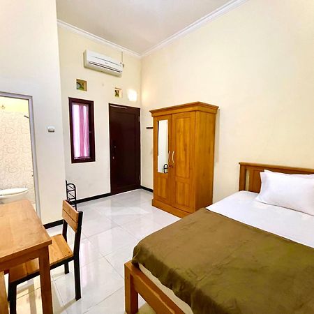 Offspring Ijen Hostel Banyuwangi Exteriör bild